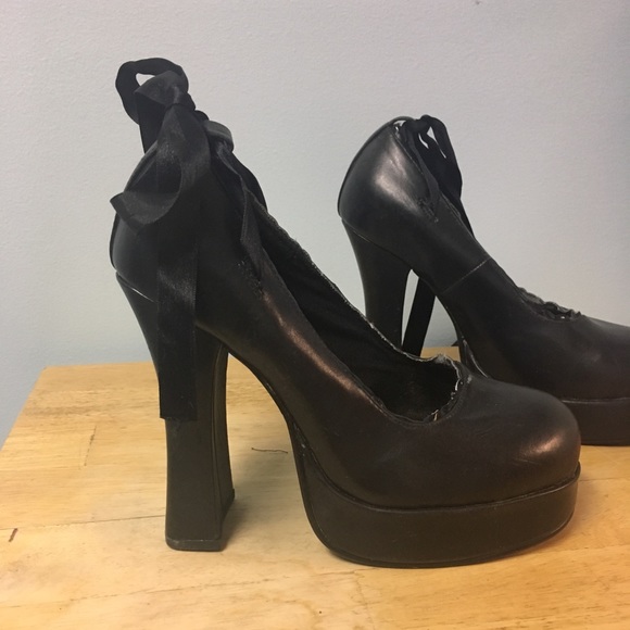 hot topic womens platform shoes